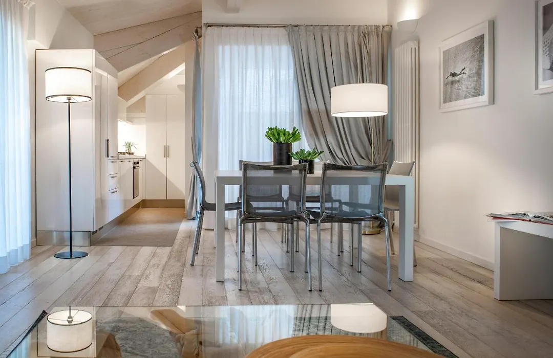 Residence Lungomare - Charming Apartments-1