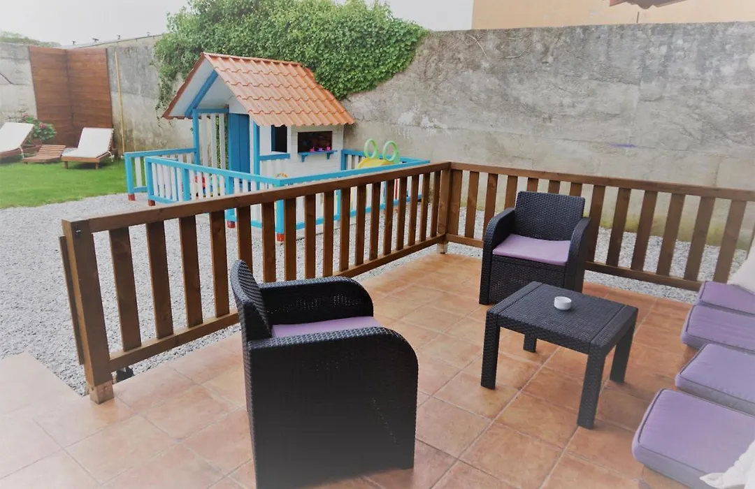 Apartamentos La Playina-1