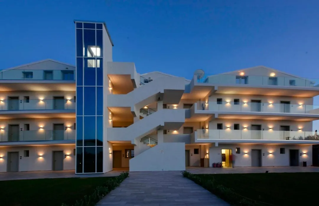 V Luxury Suites-1