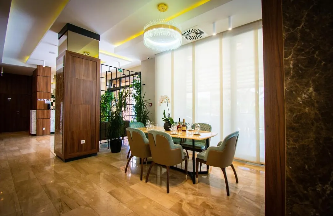 Hotel Hills Ulcinj-1