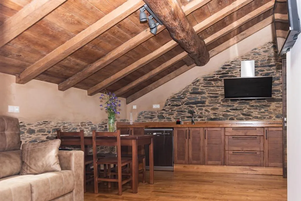 Apartamentos Rurales Casa Llongo-1