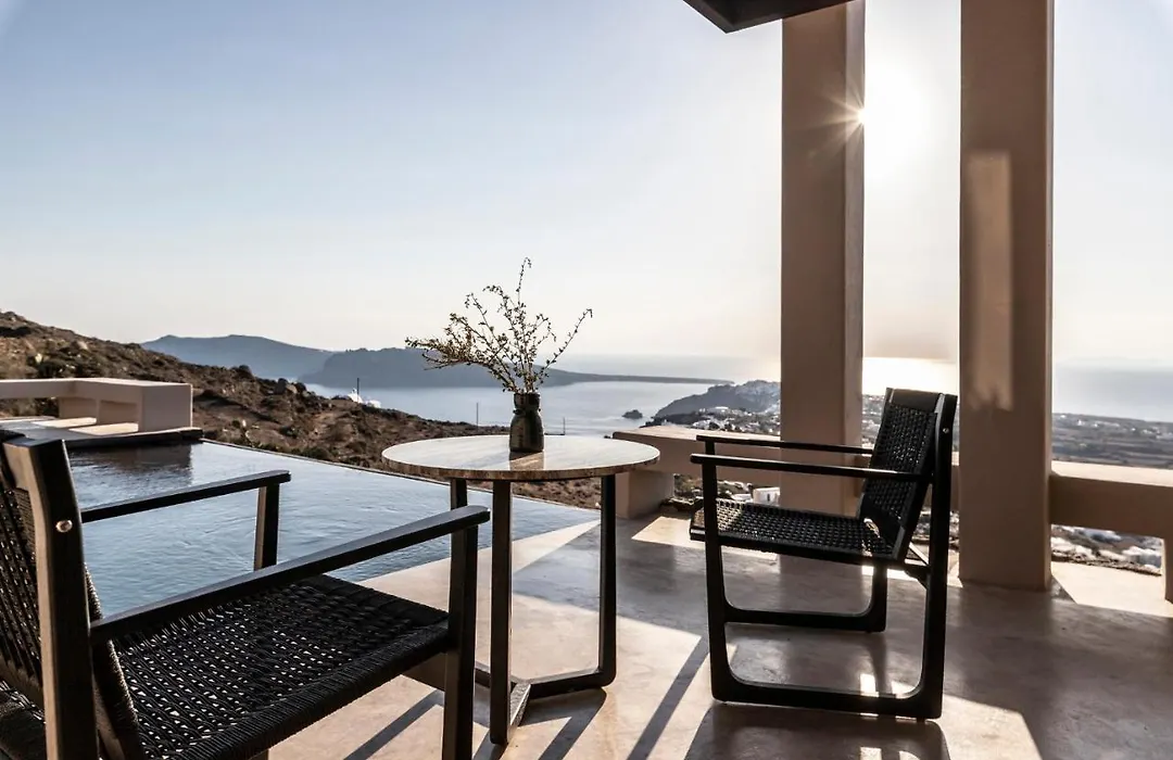 Nimbus Santorini-1