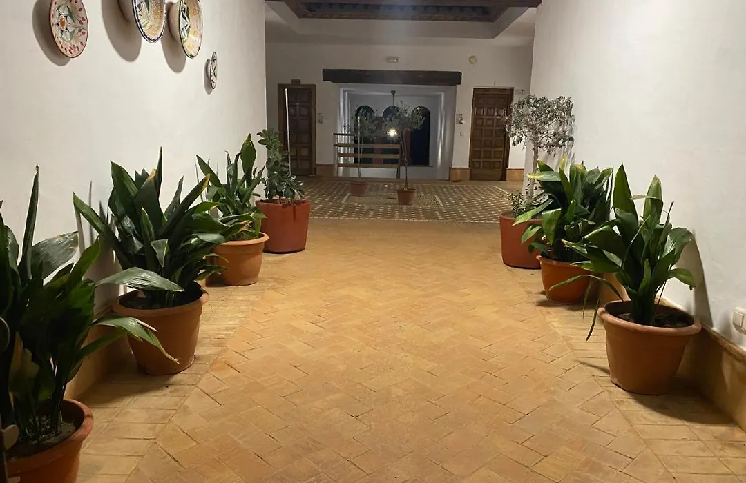 Apartamentos Turísticos - Hostal Los Alisos-1