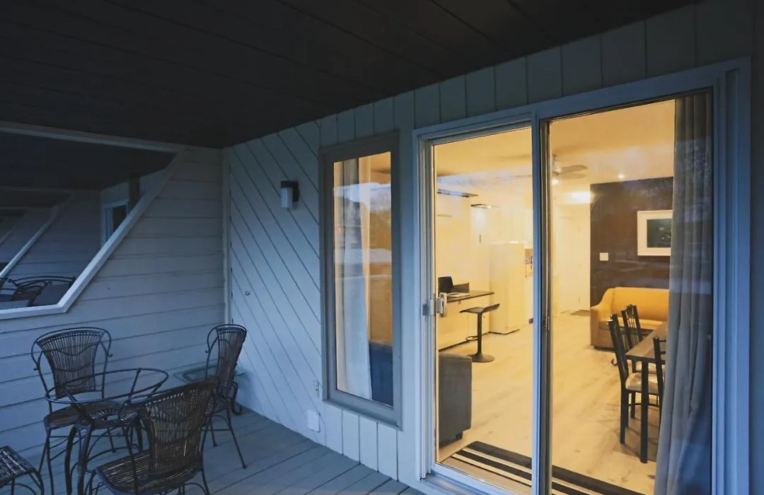 Magog Waterfront Studio 106-1