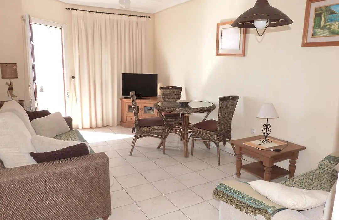 Shoal Apartamentos-1
