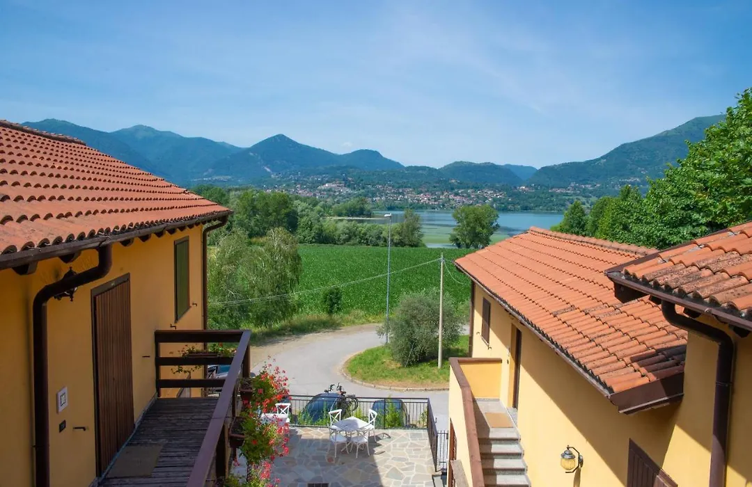 La Corte Sul Lago-1