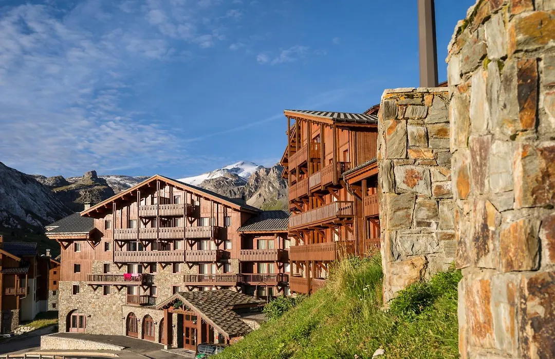 Residences Village Montana By Les Etincelles-1