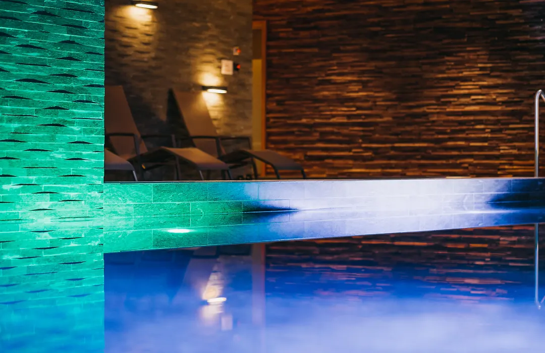 Peaks Place Apartments & Spa-1