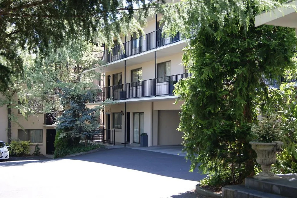 Grosvenor Court Apartments-1