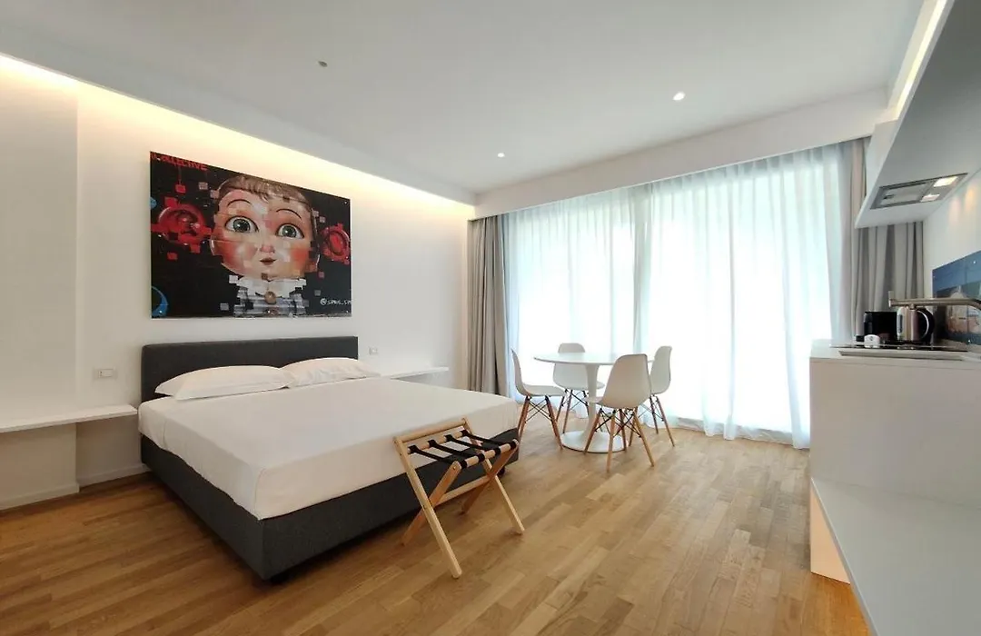 Marina Gardens Boutique&Suites-1