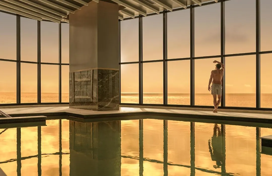 Meriton Suites Surfers Paradise-1