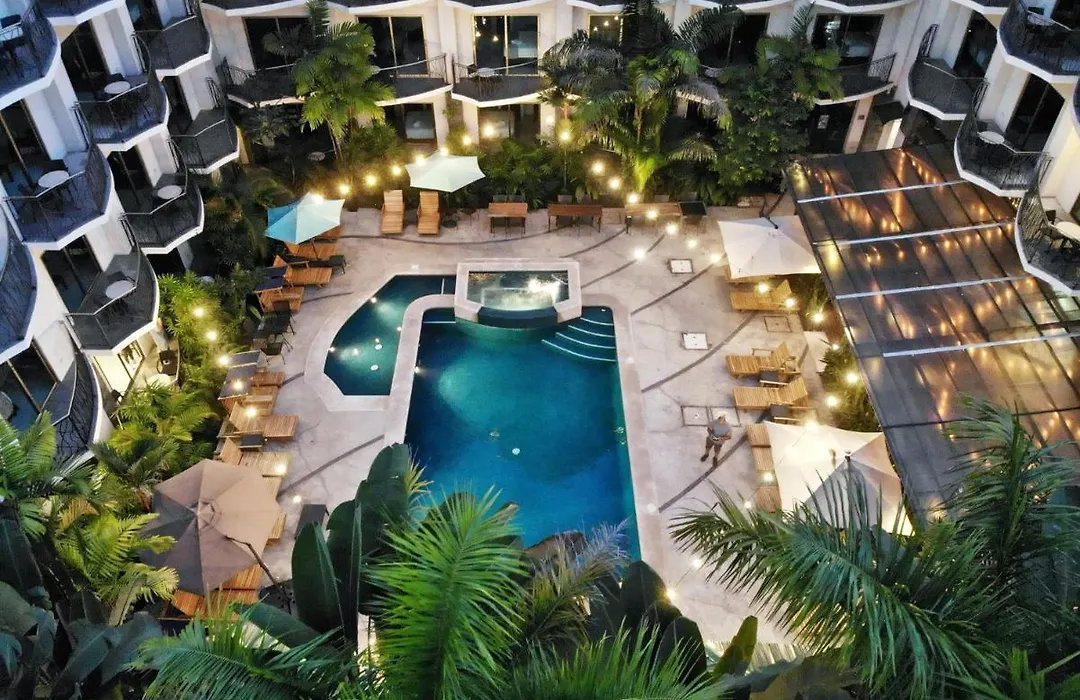 Pacific Suites Boutique Hotel And Bistro-1