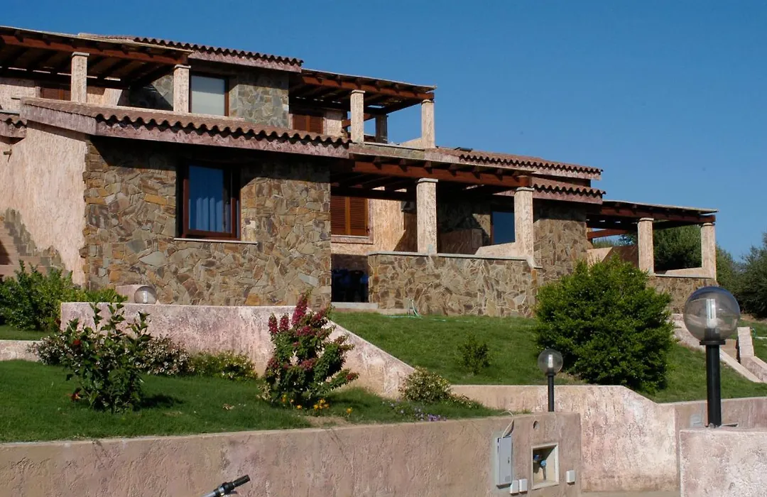 Residence Il Borgo Di Porto Corallo-1