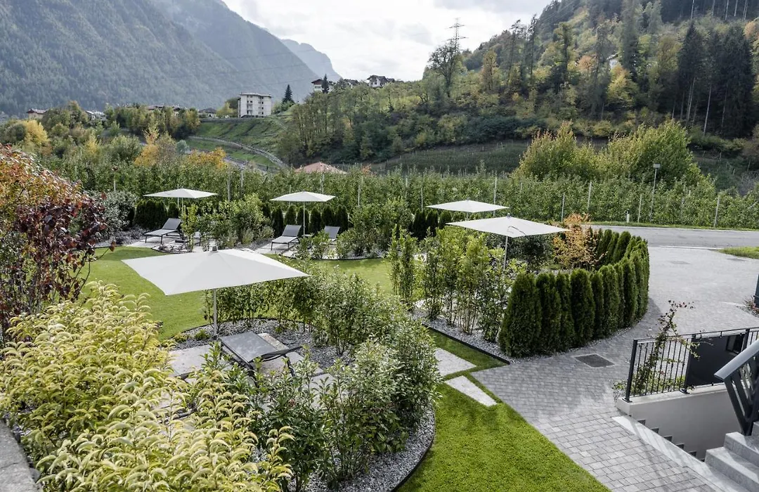 Nidaris - Luxury Private Spa Suites-1