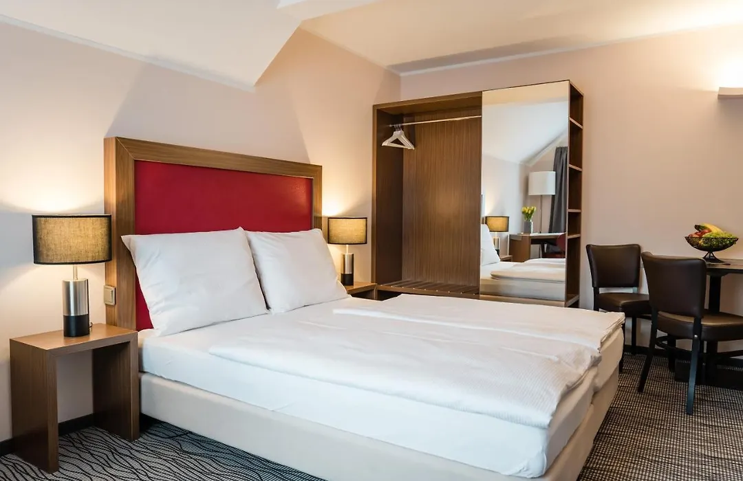 Point Hotel Apartments&Rooms-1