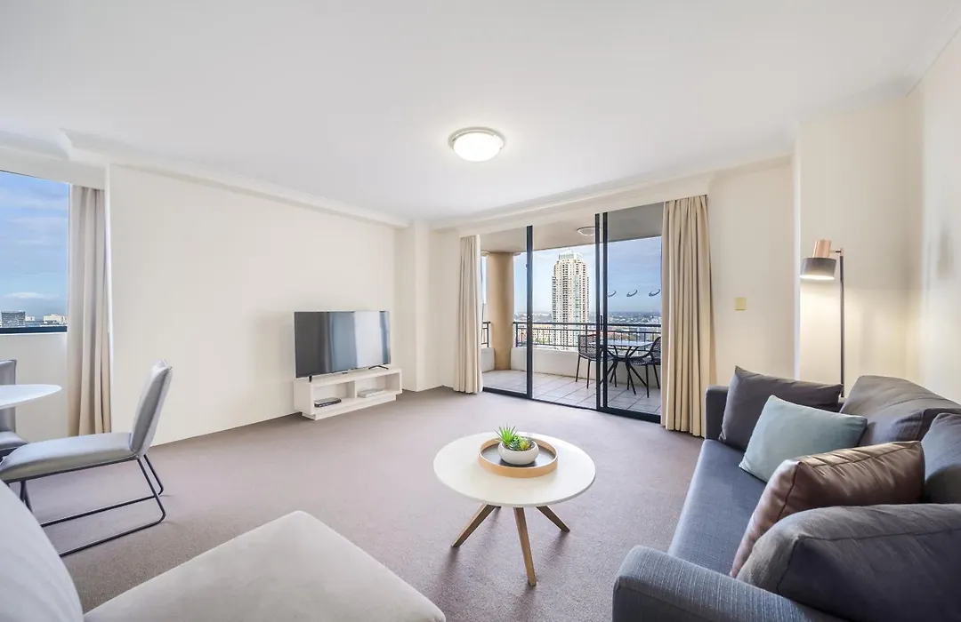 Oaks Sydney Castlereagh Suites-1