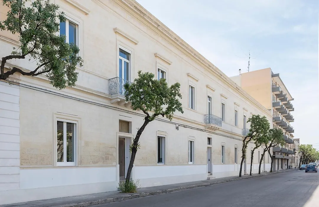 Palazzo Ricciardi Residence-1