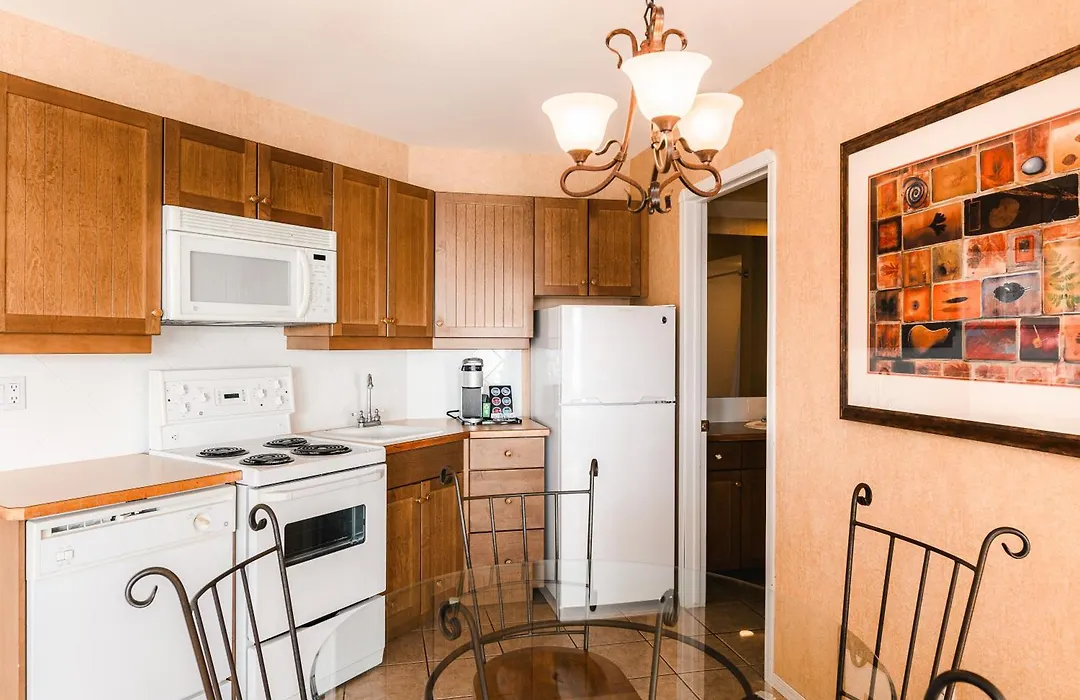 Mountain View Suites & Residency At Fairmont Hot Springs-1