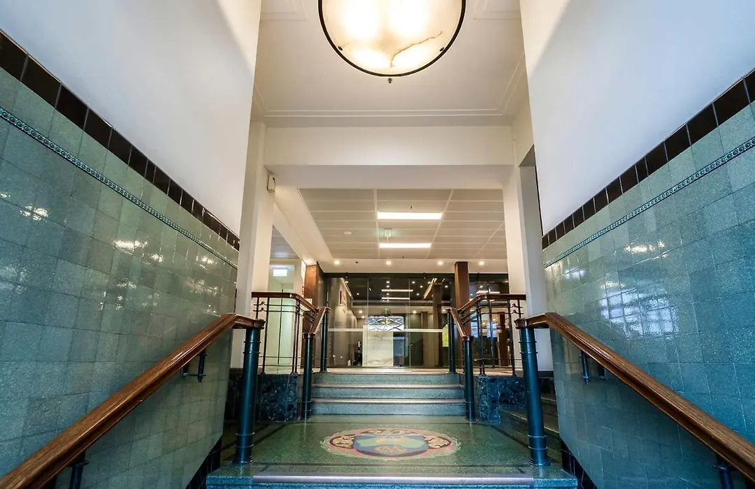 Oaks Sydney Goldsbrough Suites-1