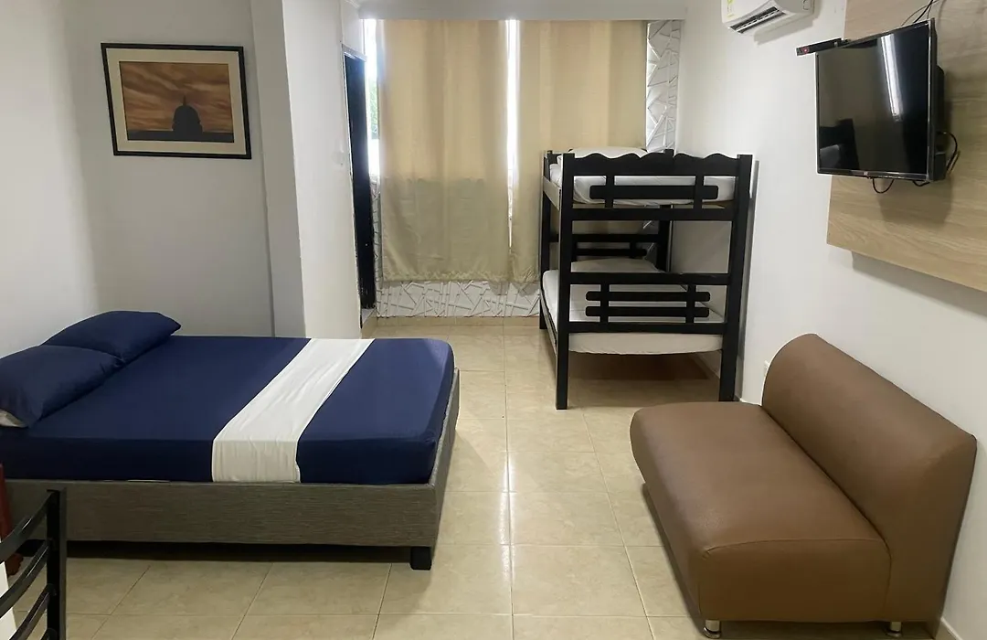 Apartamentos en Edificio Los Delfines-1
