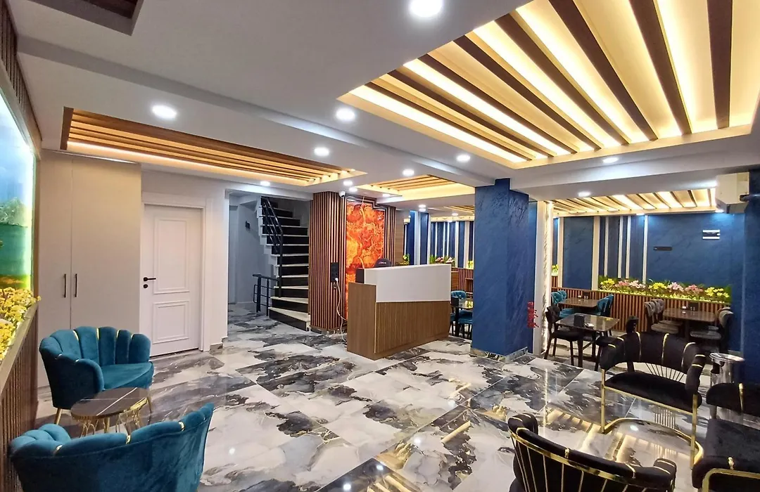 White Palace Halic-1