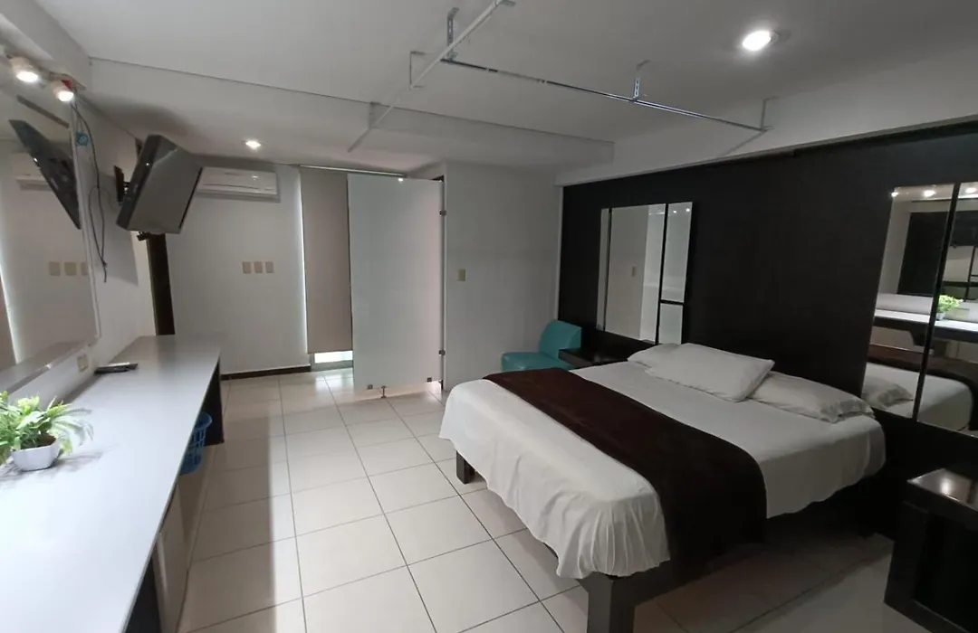 Giakor Suites - Gran Jardín-1