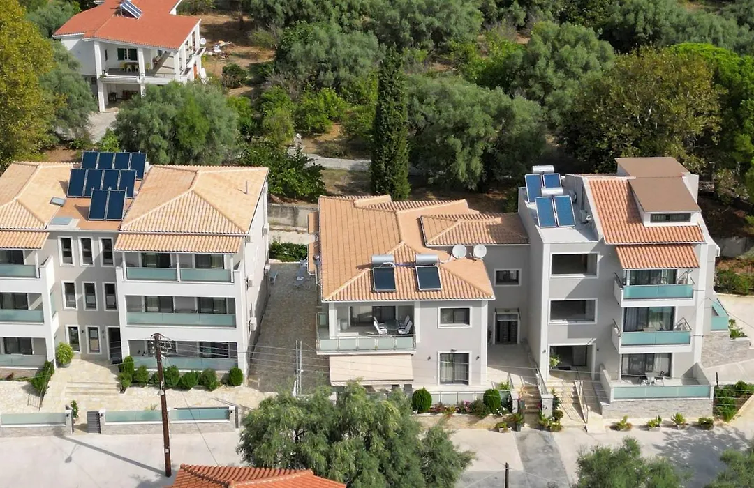 Zisis Suites-1