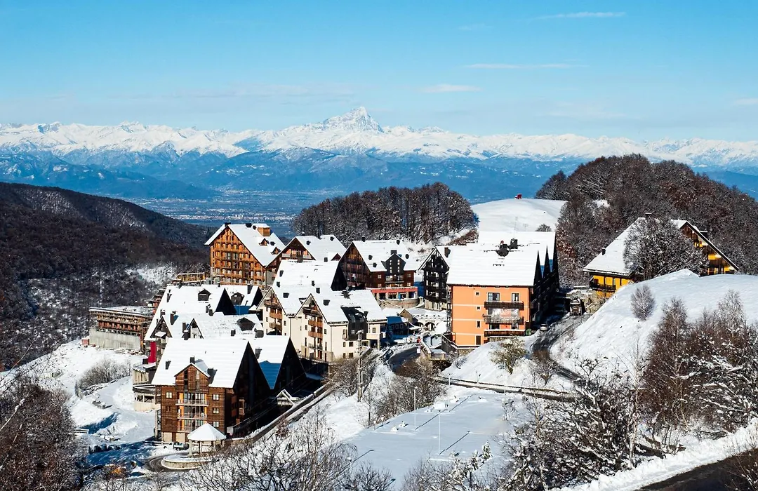 Chalet Everest - Luxury Apartments-1