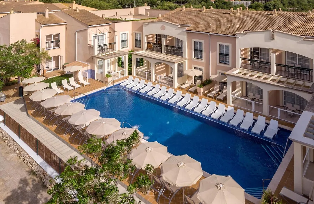 Zafiro Menorca-1