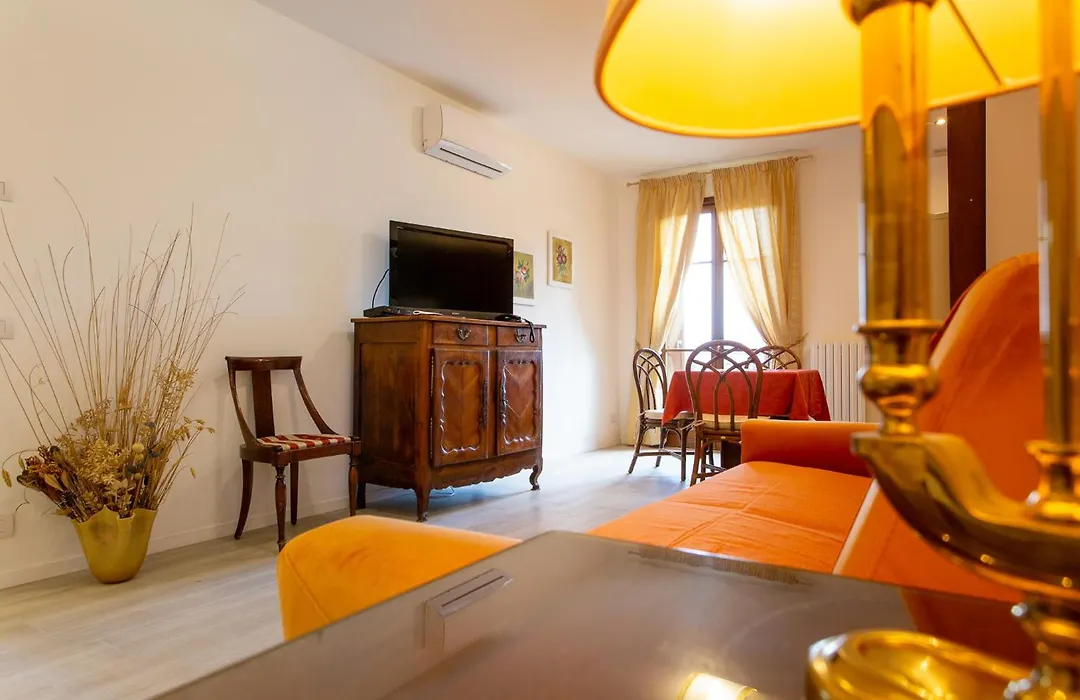 Residence Villa Il Casale - Appartamenti Wellness, Piscina E Spa-1