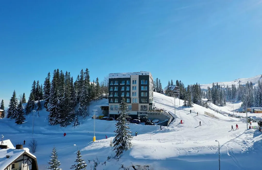 Aparthotel Rajska-1