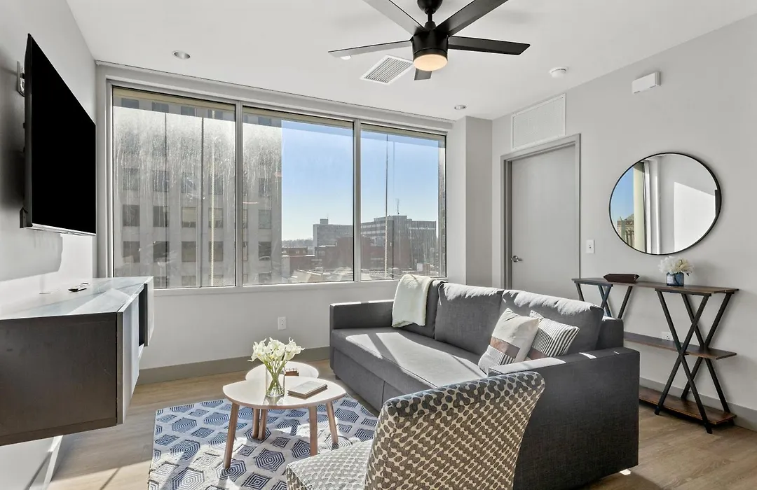 175 Lex - Walkable Downtown Lexington & Rupp Arena - Full Condos-1