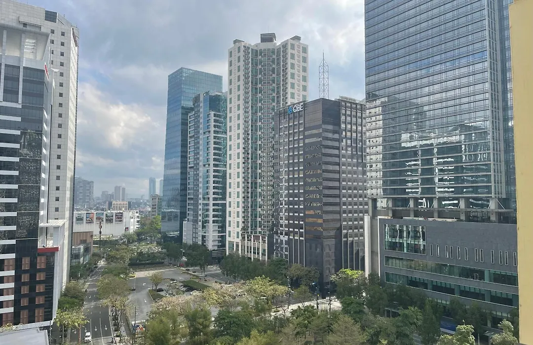 Spacious 1 Bedroom Unit Forbeswood Heights-1