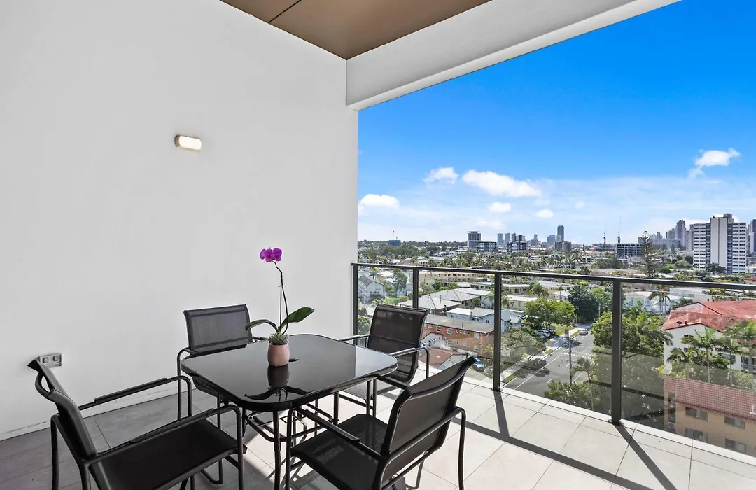 Peninsular Gold Coast-1