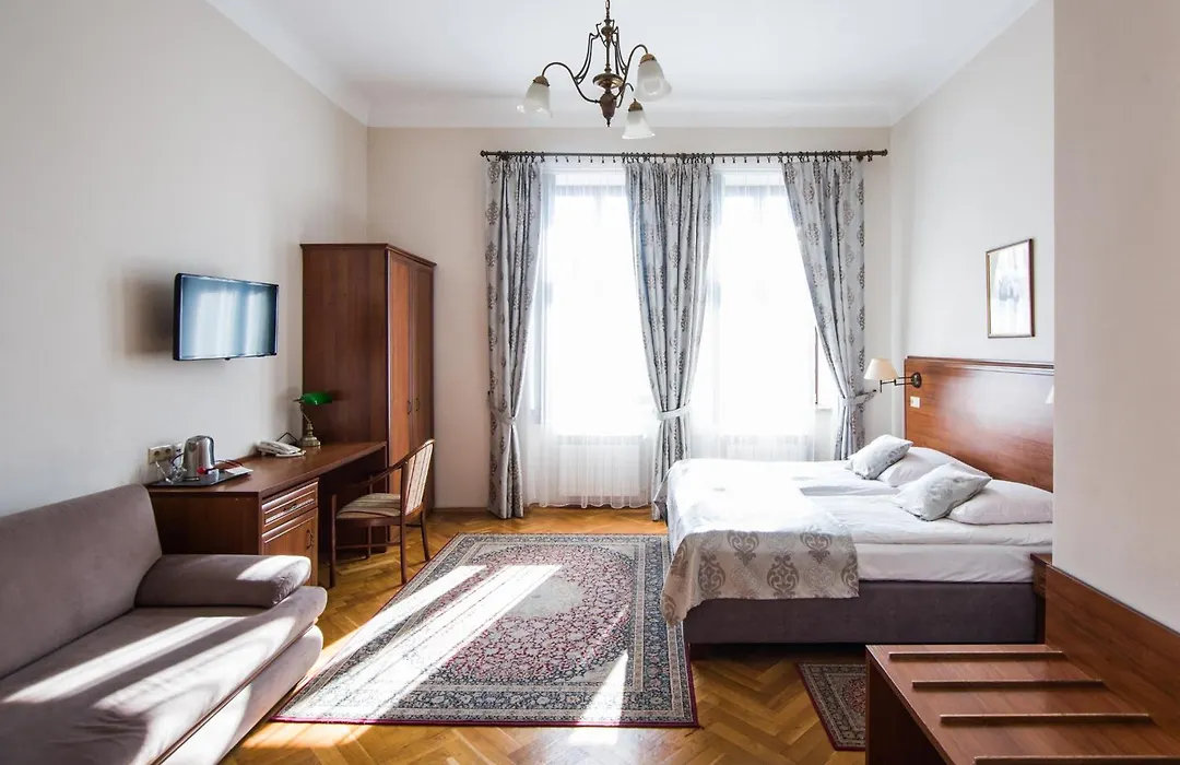 Aparthotel Basztowa-1