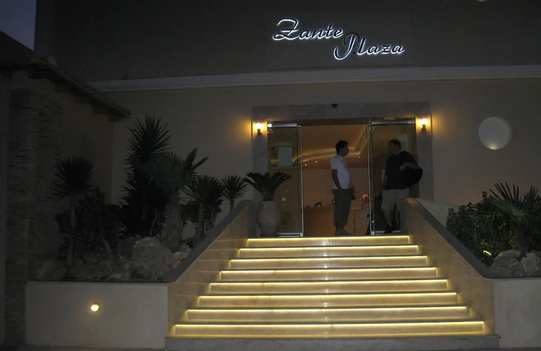 Zante Plaza Hotel&Apartments-1