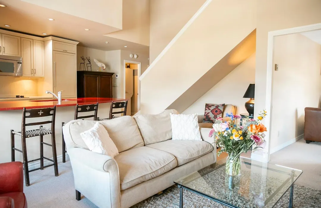 Carleton Lodge-1