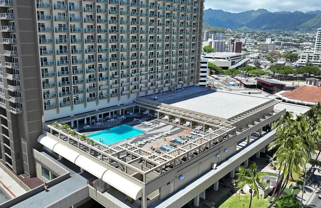 Ala Moana Hotel _ Ocean View With Balcony-1