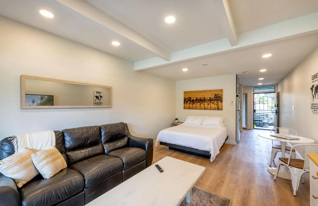 Walk To Beach! Pool, Hot Tub + Ac Studio-1