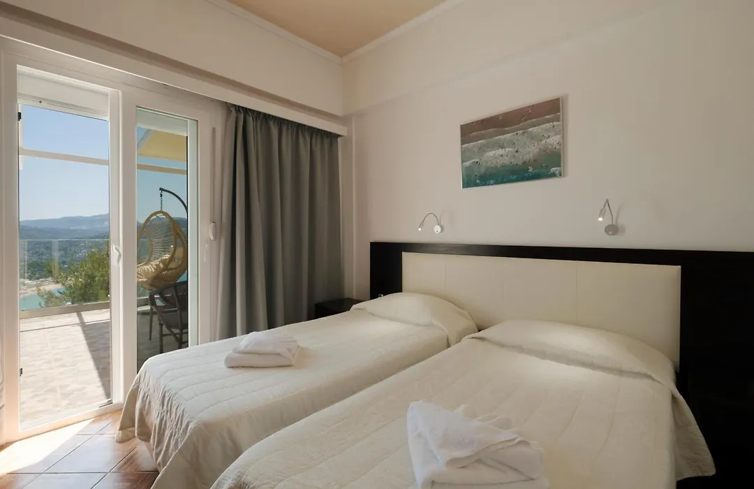 Zeus Throne Suites-1