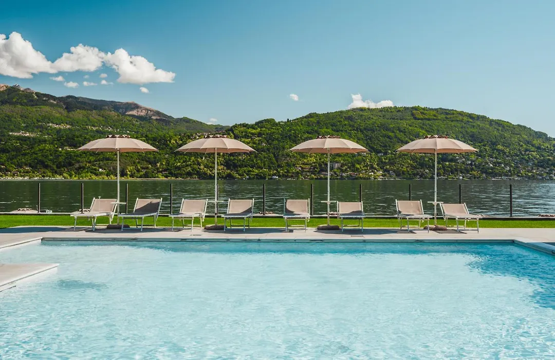 Lago Maggiore Bay-1