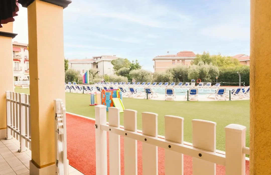 Giardino Dei Colori 111 Residence Pool&Fitness-1