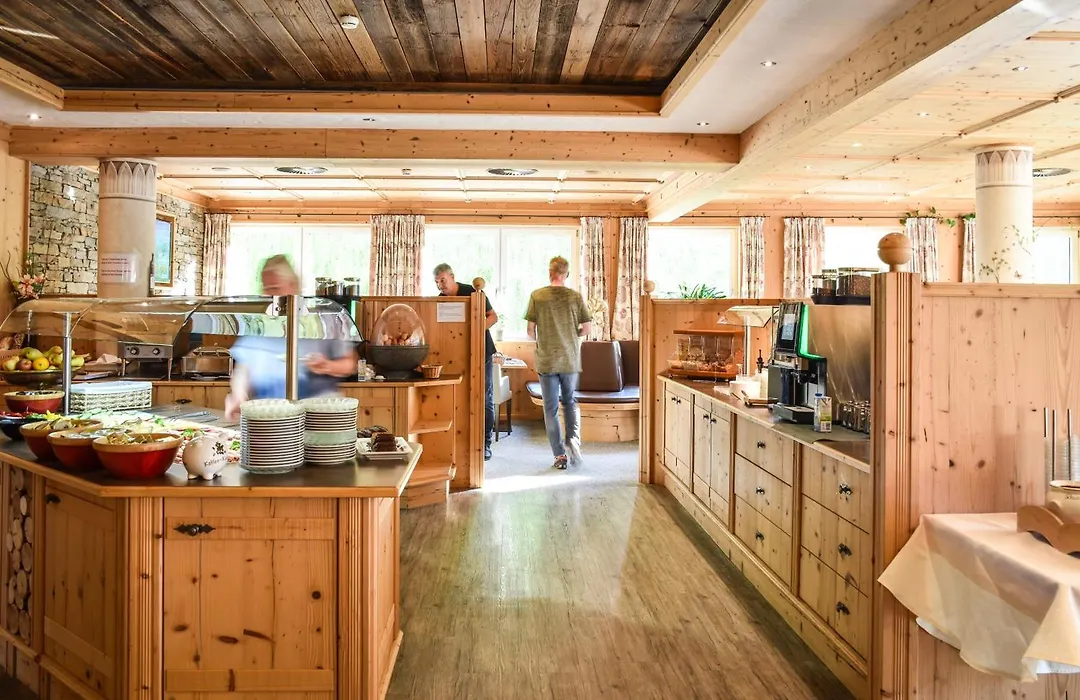 Alpen Appartements Laerchenhof-1