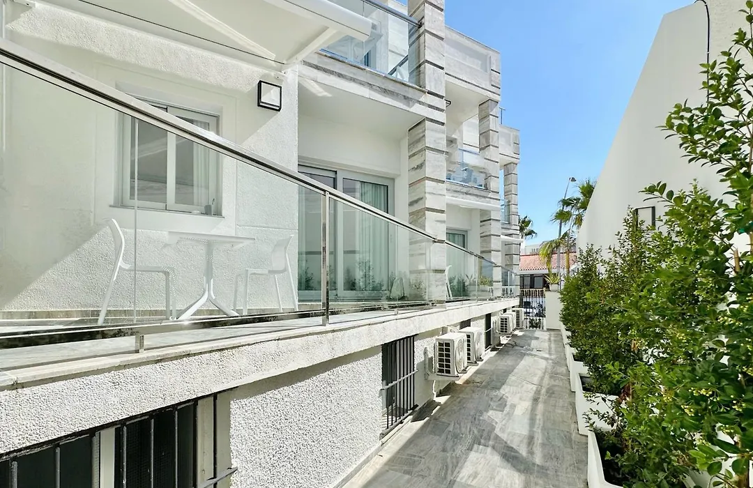 Hotel Apartamentos Marina Luz-1