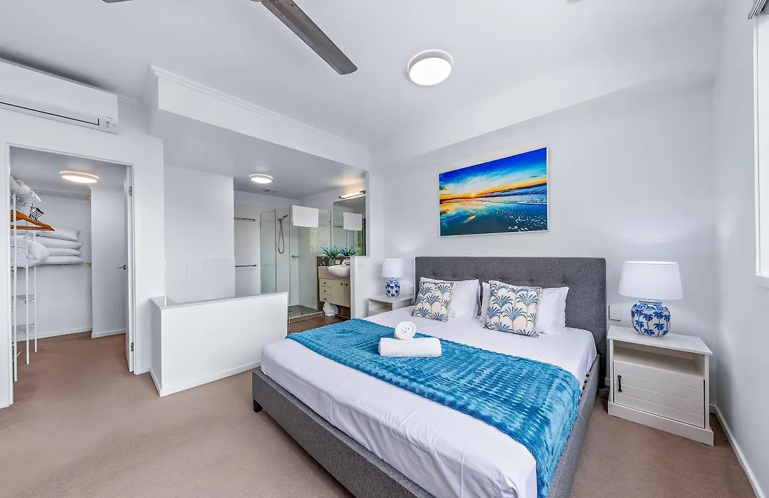 Airlie Summit Apartments-1