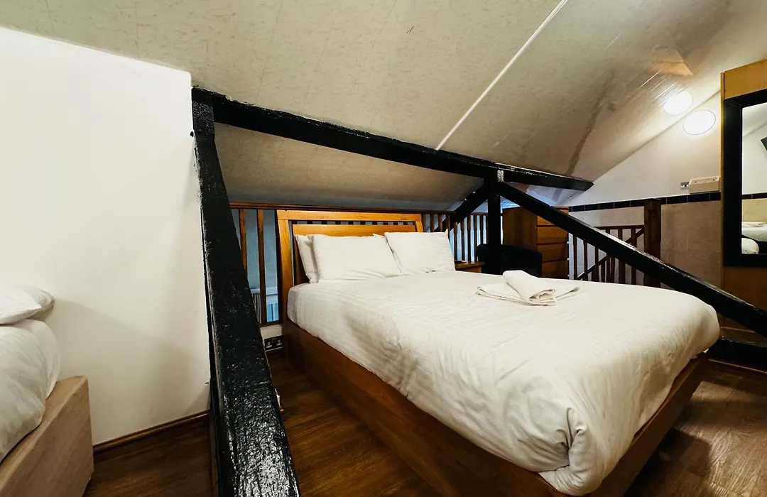 Berkley Apartments-1