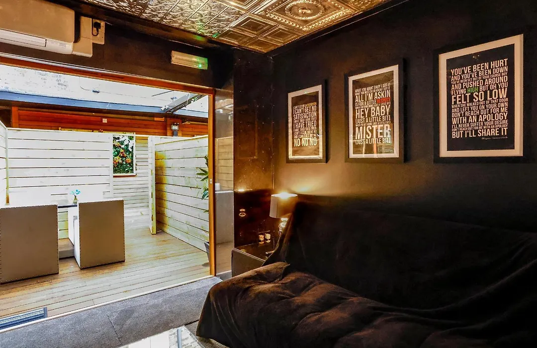 Legends Accomodation-1