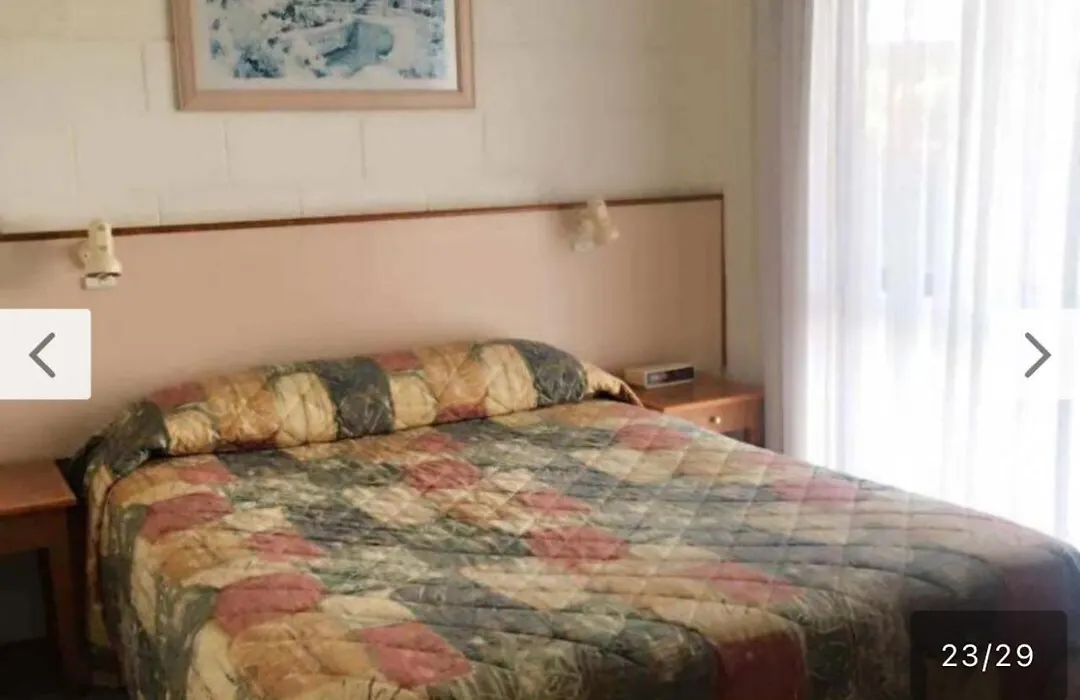 Black Swan Motel Inn-1