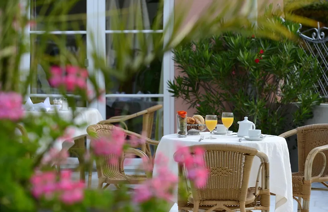 Villa Gloriette - Boutiqueappartements Am Woerthersee-1