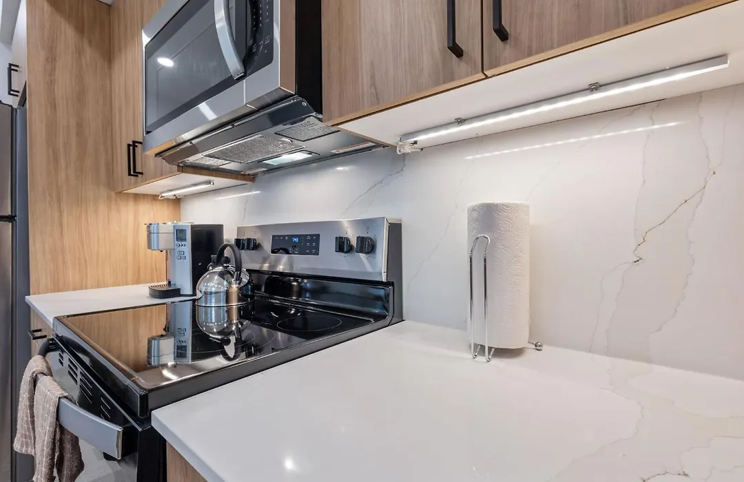 The Continental, Powered By Placemakr - Downtown - Market Square-1